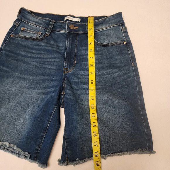 Nine West Womend Bermuda Frayed Denim Shorts Size 4 Loose Fit - Picture 6 of 10